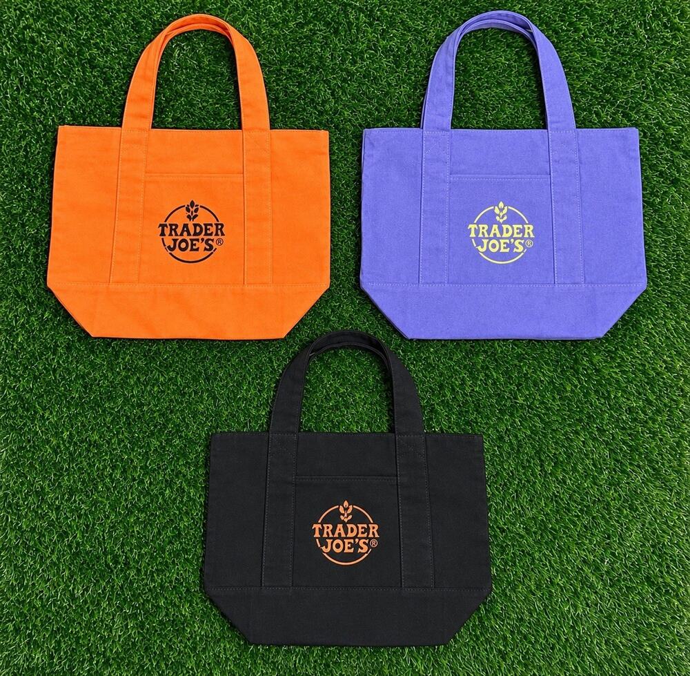 Trader Joe’s Halloween Trick Or Treat Mini Canvas Tote Bag Set of 3 NWT